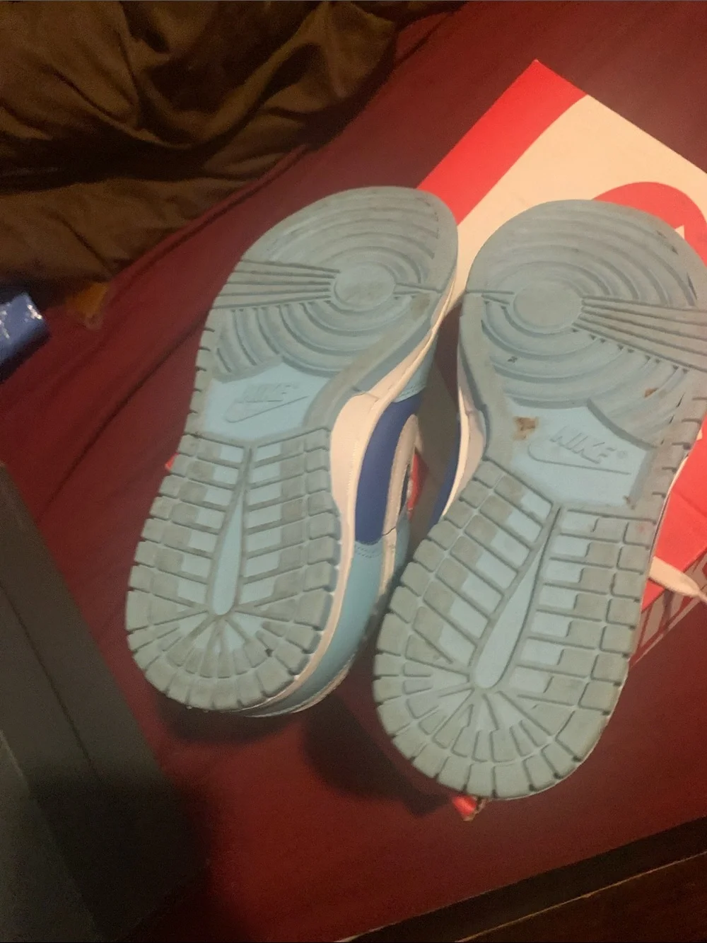 Nike Kids Low-Top Sneakers in Light Blue & Royal Blue